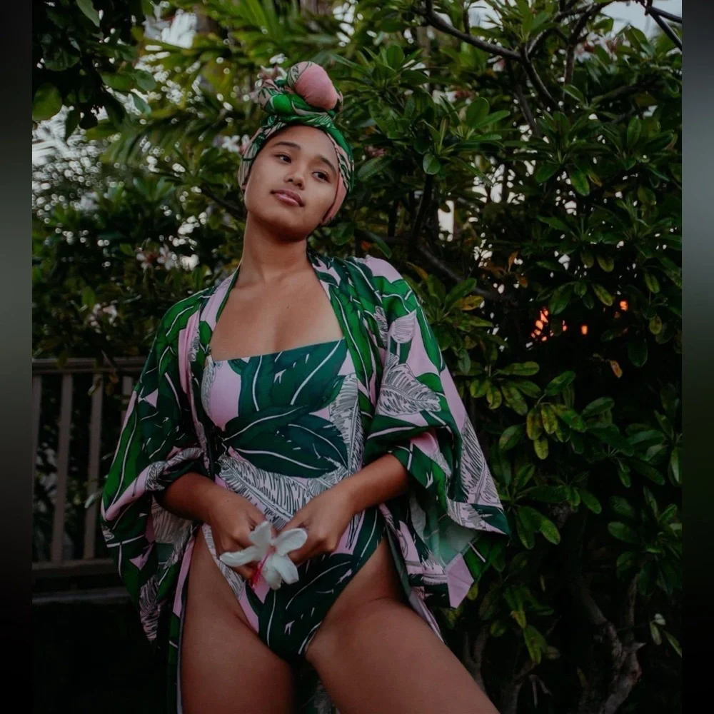 Lexbreezy Hawaii ๐บ Hanalei Reversible One Piece Swimsuit NWT - Picture 1 of 9